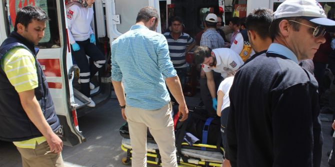 Tavşanlı’da Trafik Kazası Güvenlik Kamerasında