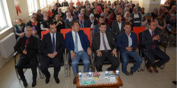 İşkur Eceabat’ta Süt Sığırı Yetiştiriciliği Kursu Düzenledi