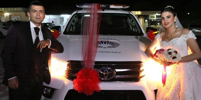 Zabıta Arabası Gelin Arabası Oldu