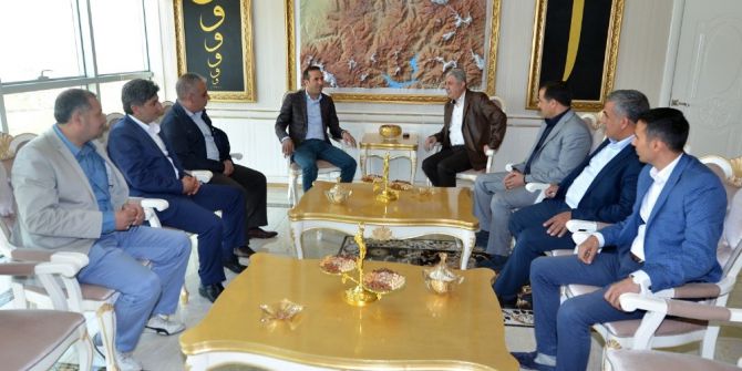 Yeşilyurt Belediyesinden Yeni Malatyaspor’a 300 Bin Tl Destek