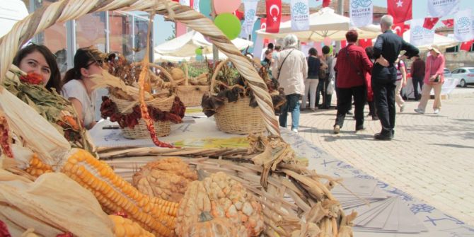 Sağlıklı Gelecek İçin Tohumlar Nilüfer’de El Değiştirdi