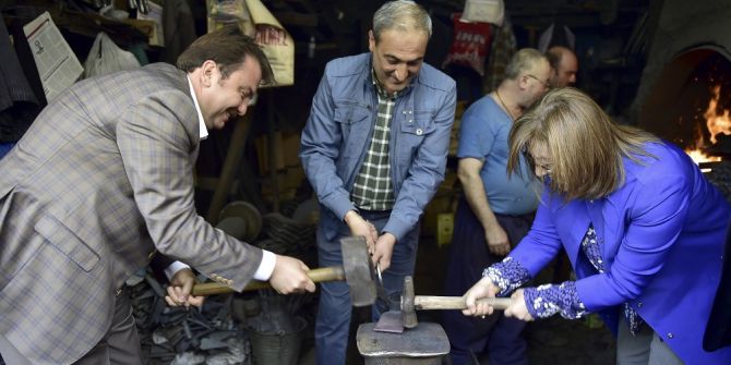 Başkanlar Demir Dövdü