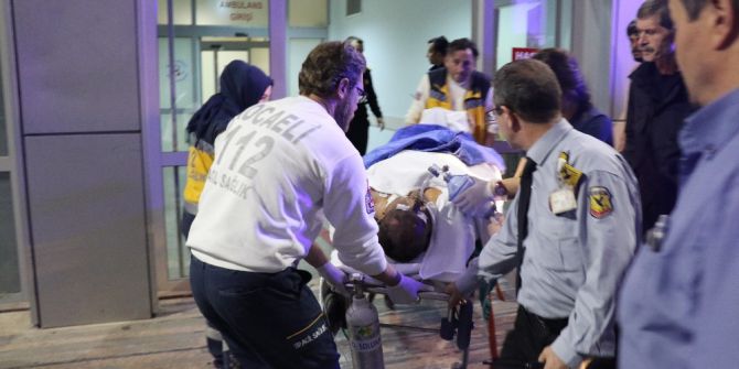 Gemi Yangınında Yaralanan Bir Kişi İstanbul’a Sevk Edildi