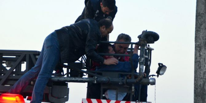 İntiharı Polis Önledi