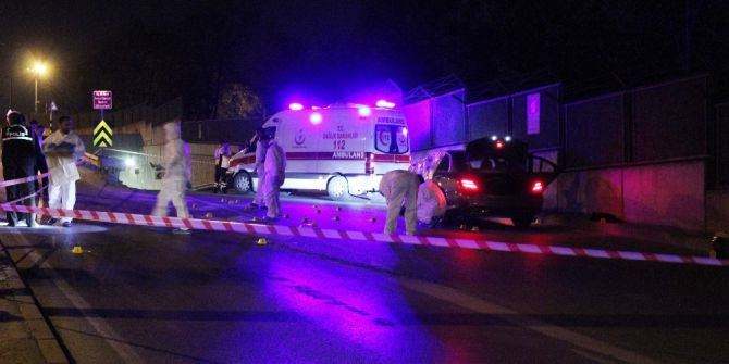 Sarıyer’de Lüks Otomobile Silahlı Saldırı: 2 Ölü