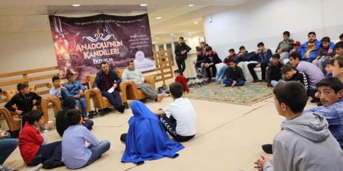 Yakutiye Gençlik Merkezinden Çocuklara Teog Hediyesi