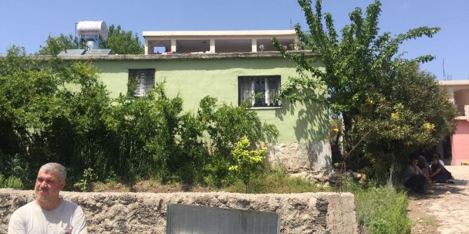 Adana’da Vahşet: İki Kardeşini Ve Yengelerini Öldürdü