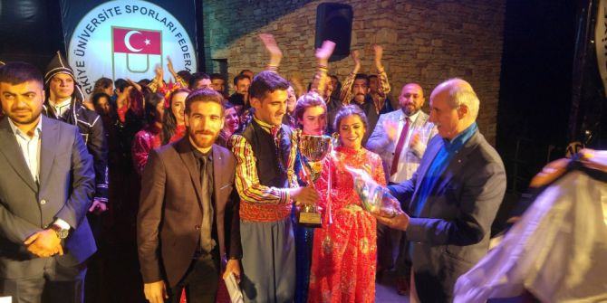 Dü Halk Oyunları Ekibi Türkiye Birincisi Oldu