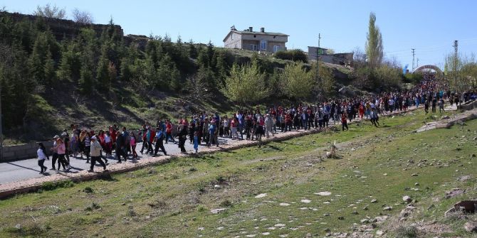Büyükşehir’in Sağlıklı Yaşam Yürüyüşü’ne 3 Bin Kişi Katıldı