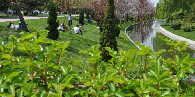Havalar Isında Parklara Akın Başladı