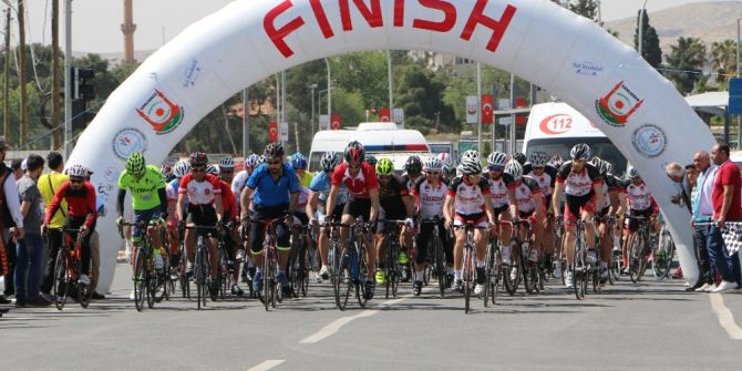 Bisiklet Tutkunları Şanlıurfa’da Yarıştı