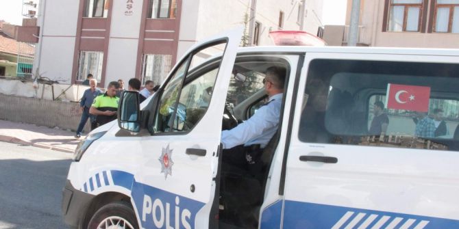 Genç Kız Av Tüfeği İle İntihar Etti