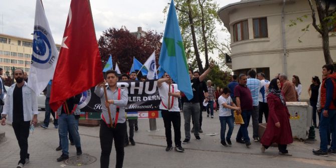 Orhun Derneği, 3 Mayıs Türkçülük Günü’nün 72. Yıldönümü İçin Yürüdü