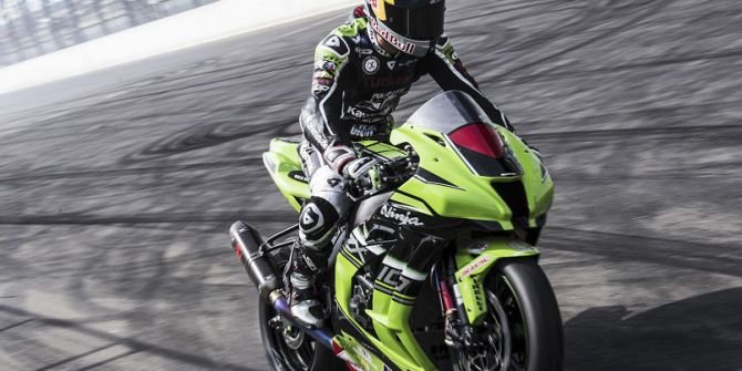 Toprak Razgatlıoğlu Superstock 1000’de İlk Zaferini Elde Etti