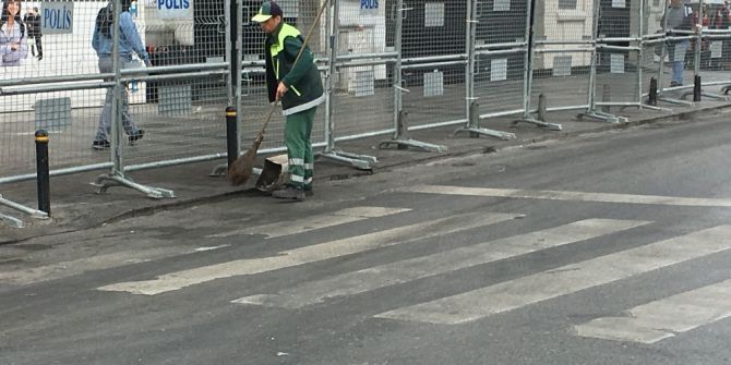 Temizlik İşçileri 1 Mayıs’ta Da Görevinin Başında