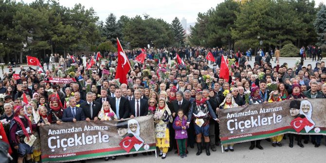 Anneler Günü’ne En Anlamlı Kutlama