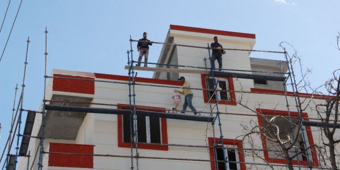 Batman’da İnşaat İşçileri 1 Mayıs’ta Da Çalışıyor