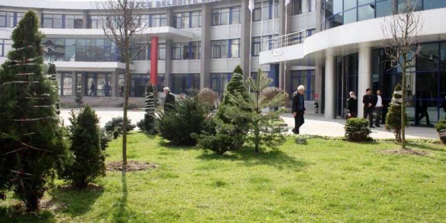 Düzce Belediyesi’nde Müdürlüklerin Alanı Genişletiliyor