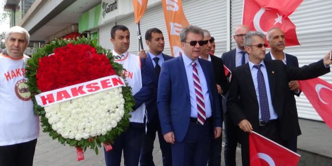 Haksen Ve Katılım Büro- Sen, Kazancı Yokuşu’na Karanfil Bıraktı