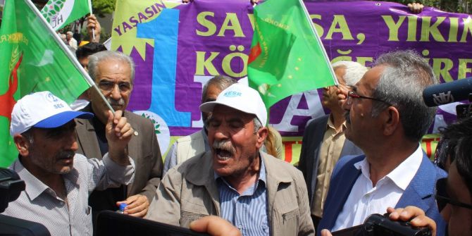 1 Mayıs Kutlamasında Afiş Gerginliği