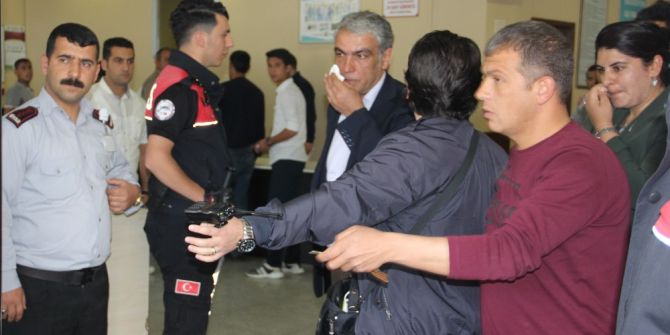 Hdp’li Milletvekili Havalimanında Gözaltına Alındı