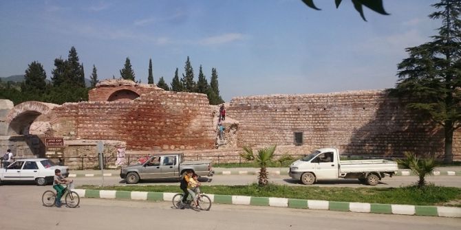 Çocuklardan Tehlikeli Tırmanış