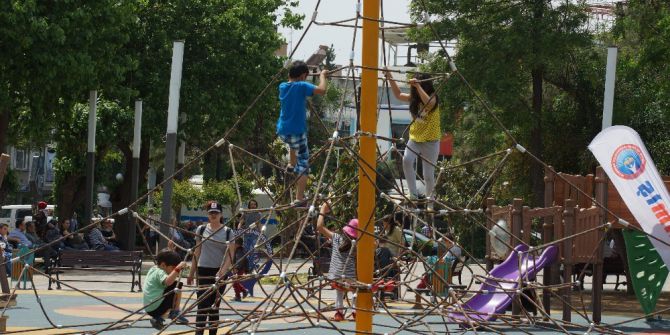 1 Mayıs Çocuklara Yaradı