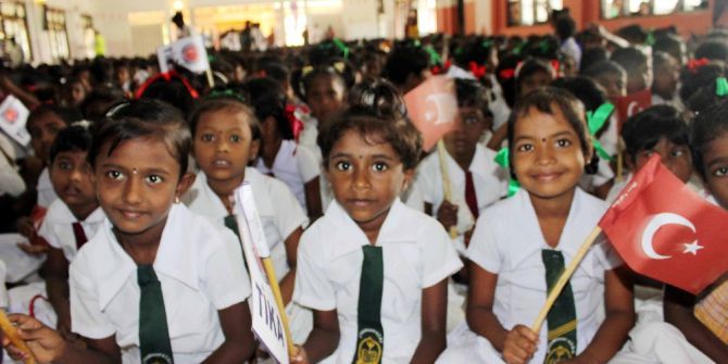 Tika’dan Sri Lankalı Öğrencilere Okul Malzemesi Desteği