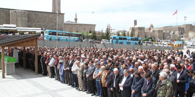 Özcan Ailesinin Acı Günü