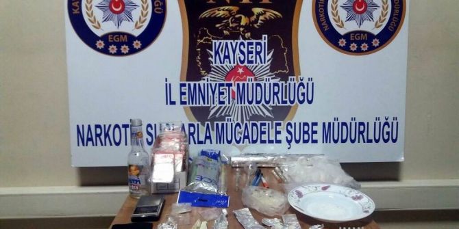 Uyuşturucu Madde Satışı Yapan Şahıslara Operasyon: 3 Gözaltı