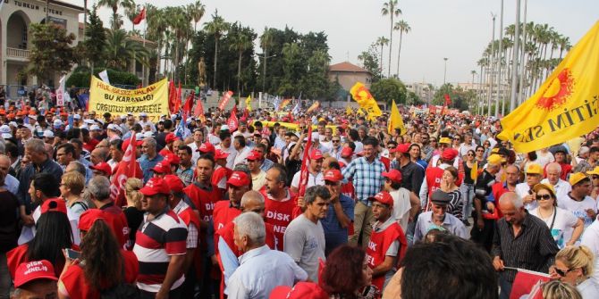 Mersin’de 1 Mayıs Coşkusu