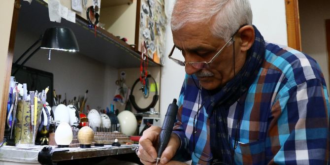 Yumurtanın İçine Dünyayı Sığdırıyor