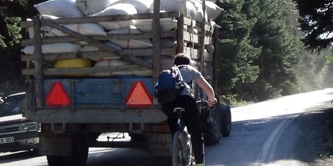 Gölcük Tabiat Parkı’na Tehlikeli Yolculuk