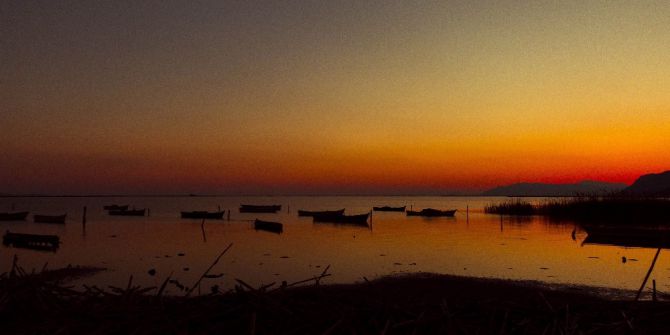 Karina’da Gün Batımı Büyülüyor
