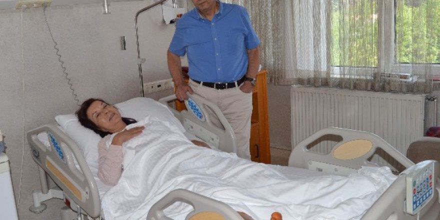 Emekli Öğretmen Başarılı Ameliyat Sonrasında Sağlığına Kavuştu