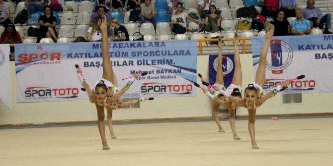 Kulüplerarası Ritmik Cimnastik Yıldız Ve Büyükler Grup Birinciliği