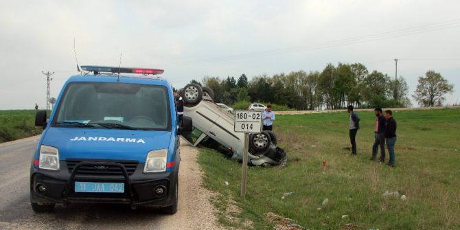 Takla Atan Otomobilin Sürücüsü Yaralandı