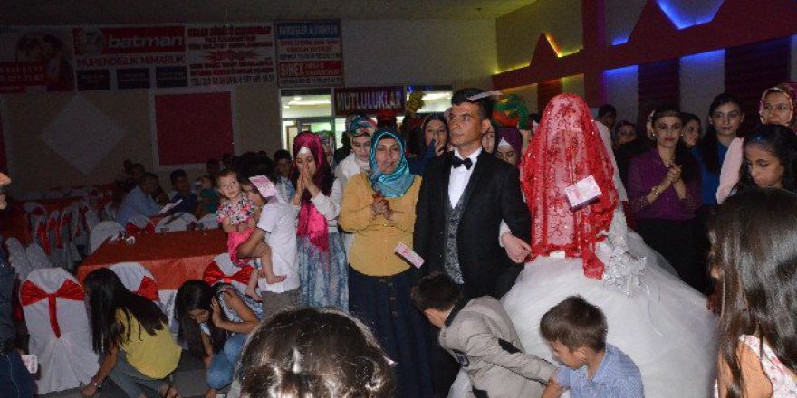 Düğünlerde 1 Dolar Yerine Türk Lirası Dönemi Başladı