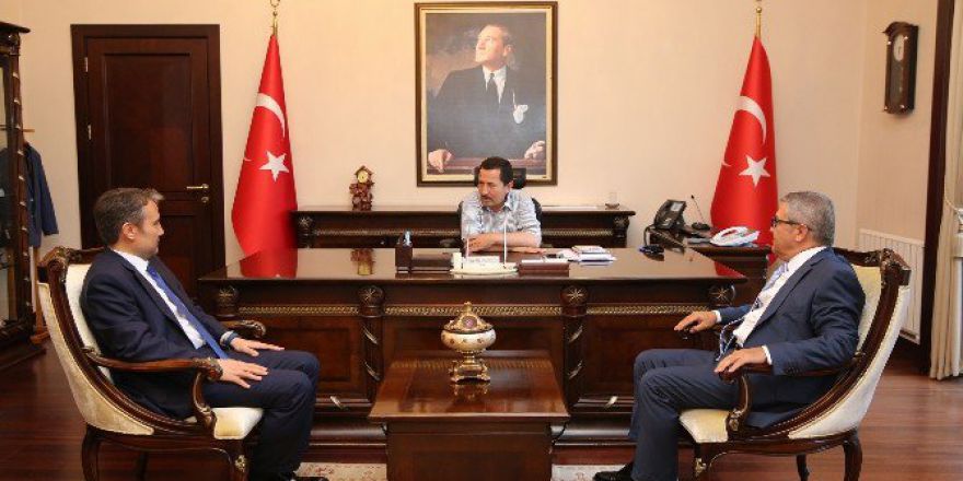 Çalık Holding’den Vali Ve Başkana Nezaket Ziyareti