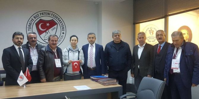 Sürat Patenine Bayan Eli Değecek