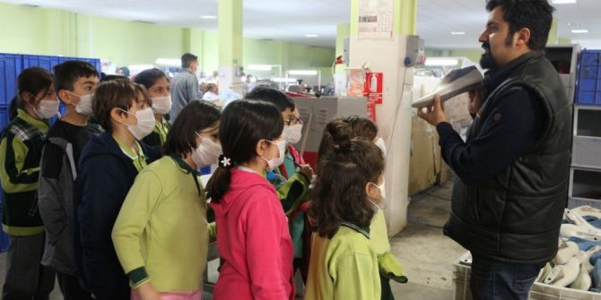 Öğrenciler Ayakkabı Üretimini Yakından Gördü