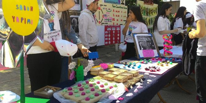 Liselilerden Bilim Fuarı