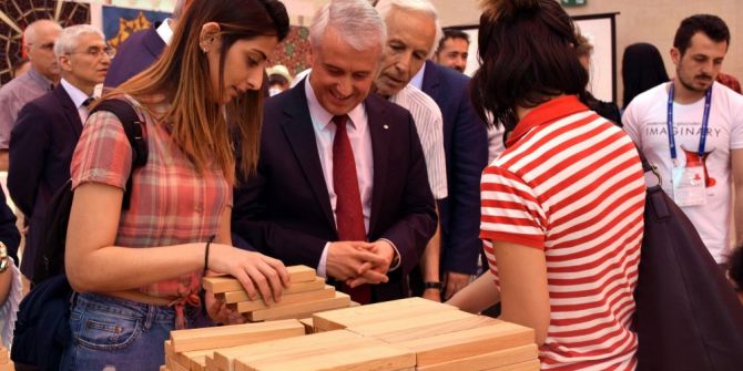 ’Matematiğin Gözünden Imagınary’ Sergisi Anadolu Üniversitesinde