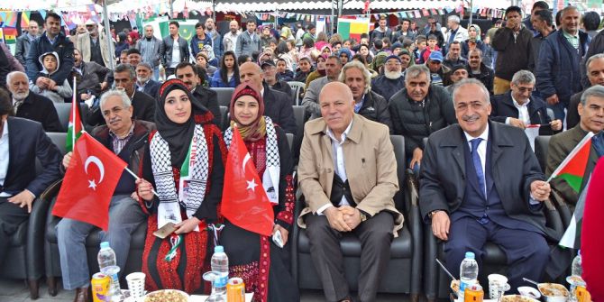 Atatürk Üniversitesi Rektörü Prof. Dr. Ömer Çomaklı Yabancı Uyruklu Öğrencileri Yalnız Bırakmadı
