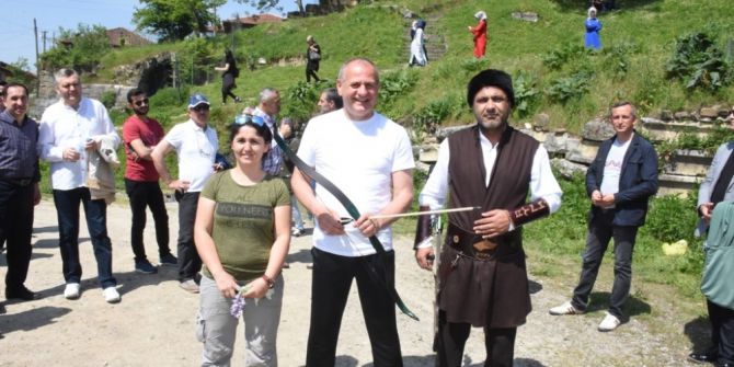 Düzce Belediyesi Mayıs Çiçekleri Trekking Organizasyonu Düzenlendi