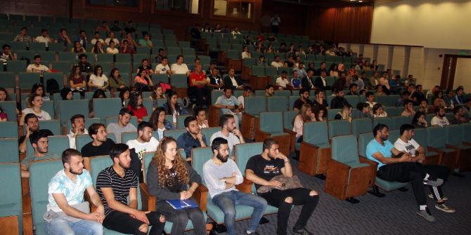 “Solaklarda Kanser Riski Daha Az”