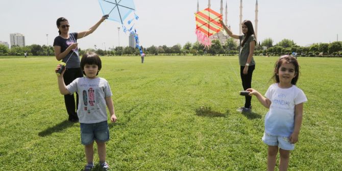 Uçurtmalar Gökyüzünü Şenlendirdi