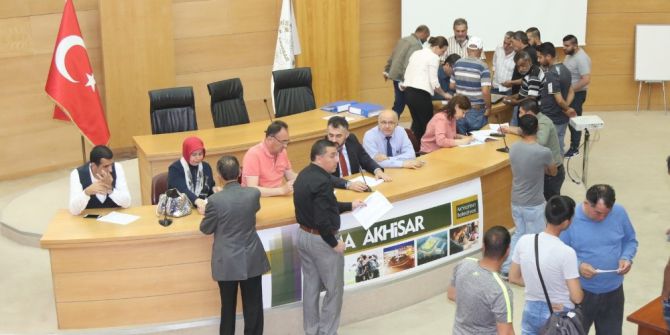 Akhisar’da Ramazan Davulcuları İhaleyle Belirlendi