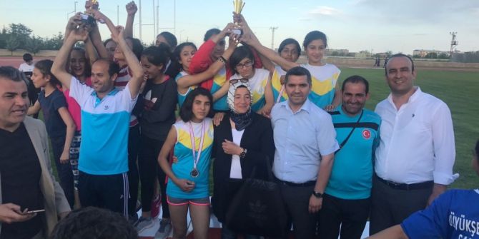 Diyarbakır’da Atletizm Festivali Düzenlendi