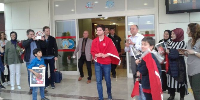 Denizlili Batuhan Romanya’dan Madalya İle Döndü